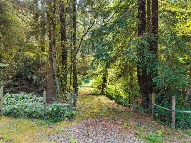 1115 Hunts Drive, Mckinleyville, CA 95519