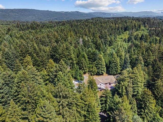 1115 Hunts Drive, Mckinleyville, CA 95519