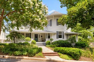 2955 NEWARK ST NW, Washington, DC 20008