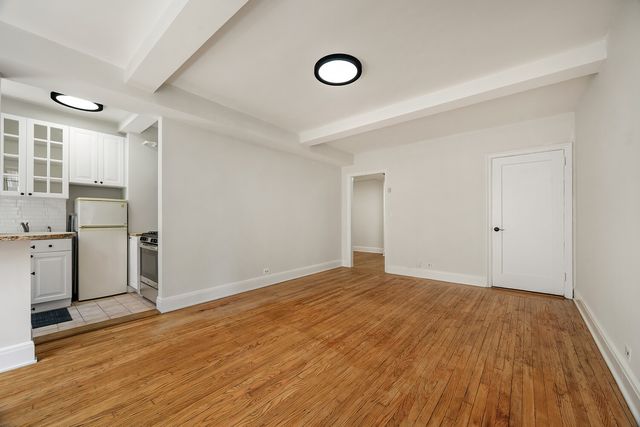 350 W 57th St Apt 6H, New York City, NY 10019