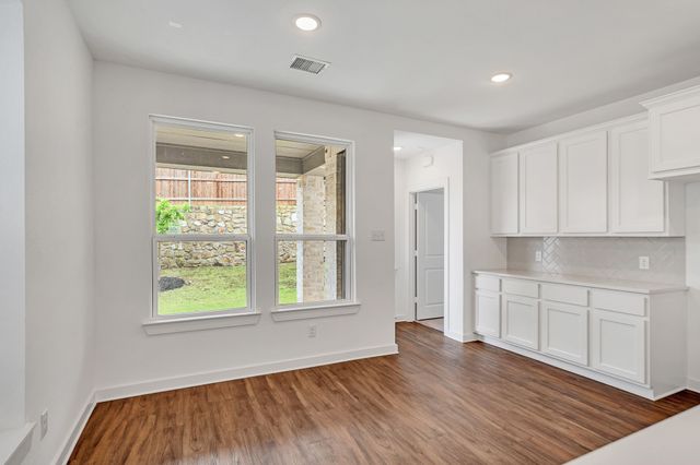 3962 Oak Creek Circle, Denison, TX 75020