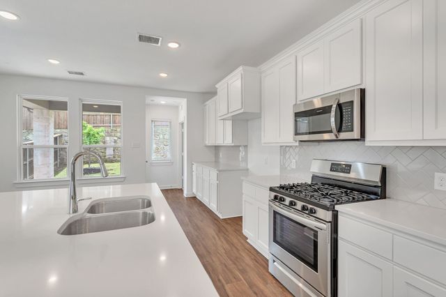 3962 Oak Creek Circle, Denison, TX 75020