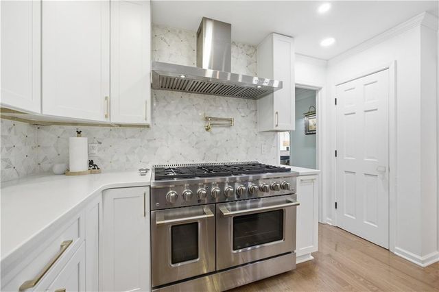 395 Spindle Court, Sandy Springs, GA 30350