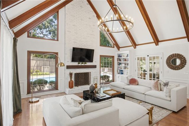 395 Spindle Court, Sandy Springs, GA 30350