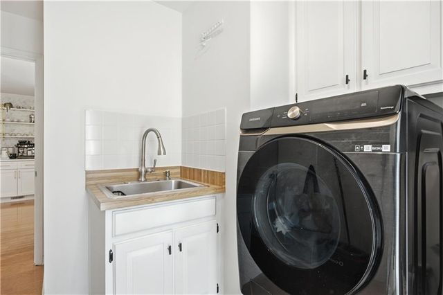 395 Spindle Court, Sandy Springs, GA 30350