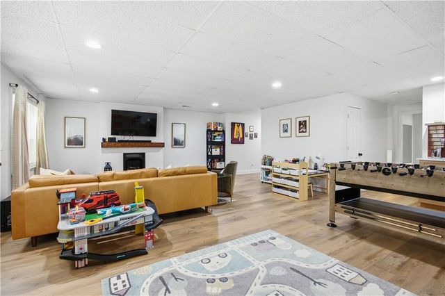 395 Spindle Court, Sandy Springs, GA 30350