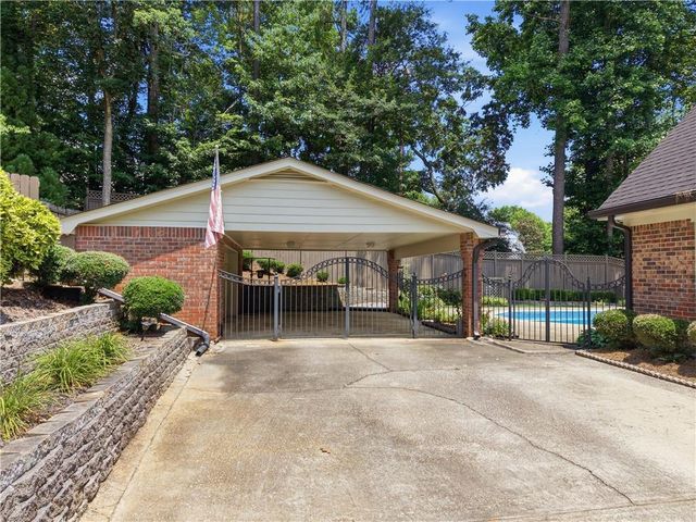 395 Spindle Court, Sandy Springs, GA 30350