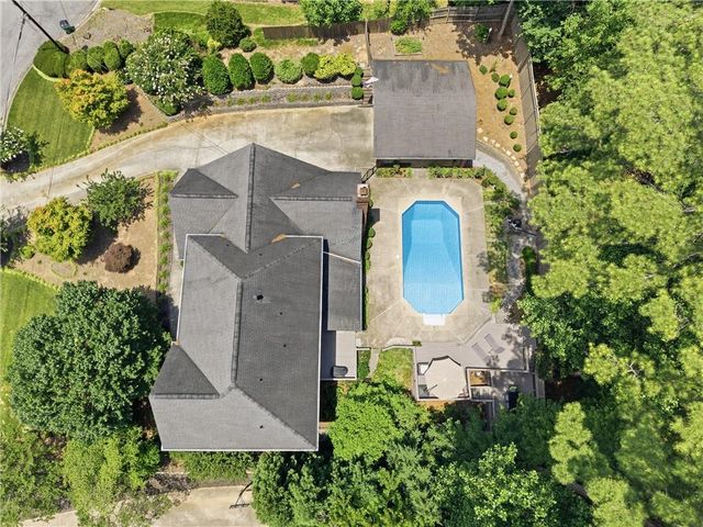 395 Spindle Court, Sandy Springs, GA 30350