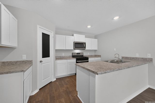 13818 GUFFEY CIR, San Antonio, TX 78254