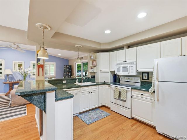 15525 Marilyn Avenue, Plymouth, MI 48170
