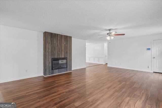 412 Oak Hills Drive, Dallas, GA 30132