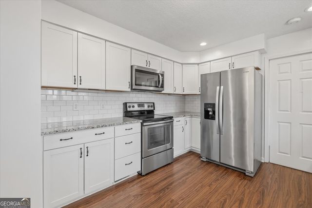 412 Oak Hills Drive, Dallas, GA 30132