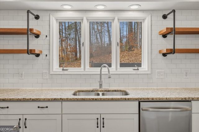 412 Oak Hills Drive, Dallas, GA 30132