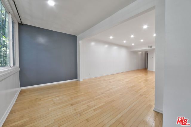 11939 Gorham Avenue 105, Los Angeles, CA 90049
