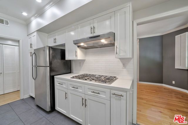 11939 Gorham Avenue 105, Los Angeles, CA 90049