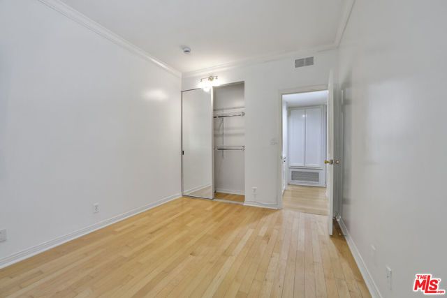 11939 Gorham Avenue 105, Los Angeles, CA 90049