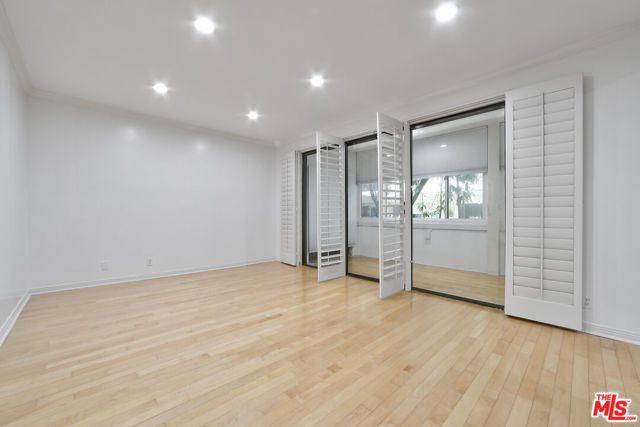 11939 Gorham Avenue 105, Los Angeles, CA 90049