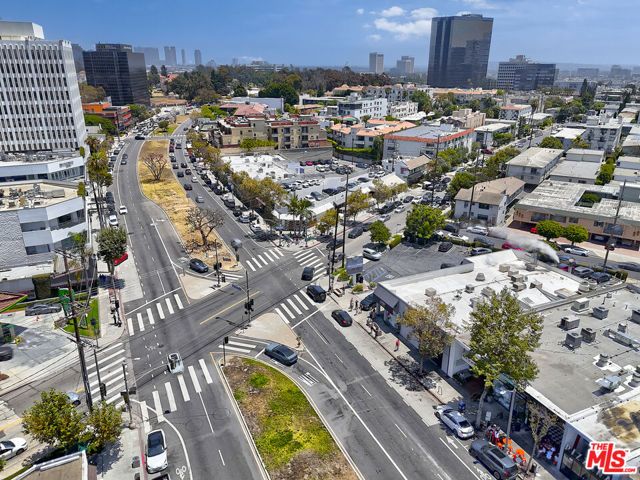 11939 Gorham Avenue 105, Los Angeles, CA 90049