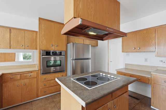 408 La Veta Drive NE, Albuquerque, NM 87108