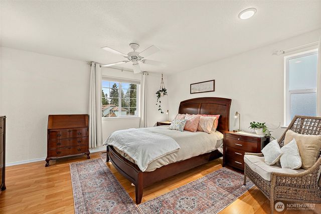 952 Marwood Drive NE, Bremerton, WA 98311