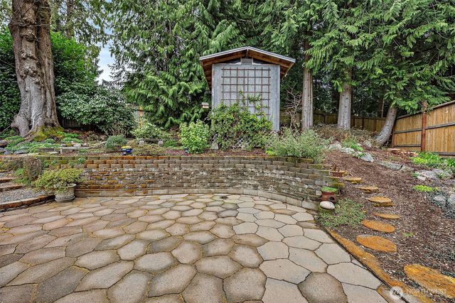 952 Marwood Drive NE, Bremerton, WA 98311