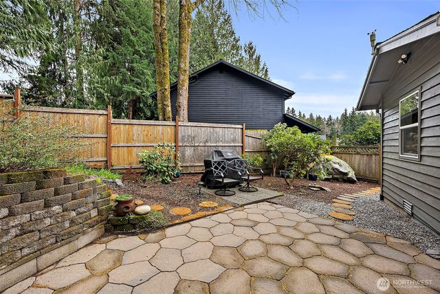 952 Marwood Drive NE, Bremerton, WA 98311