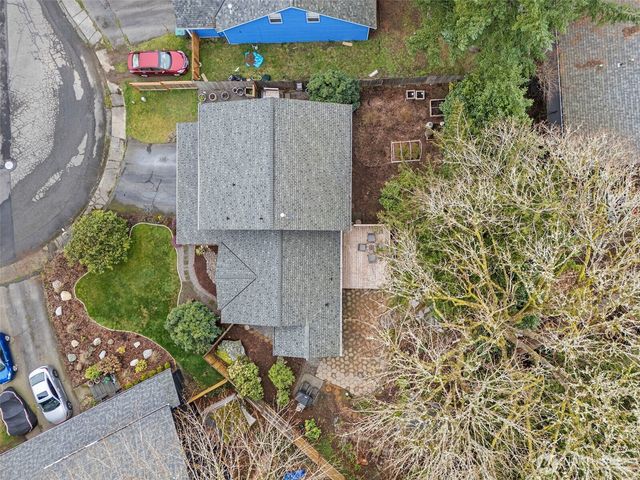 952 Marwood Drive NE, Bremerton, WA 98311