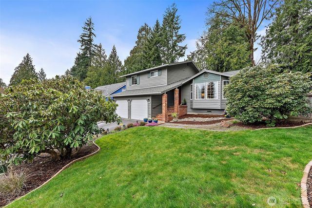 952 Marwood Drive NE, Bremerton, WA 98311