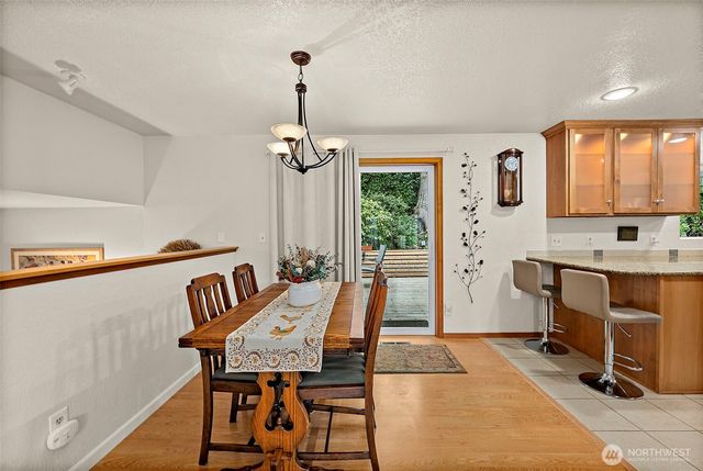 952 Marwood Drive NE, Bremerton, WA 98311