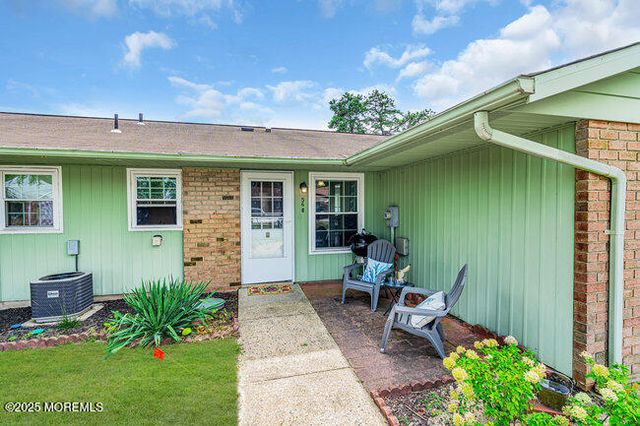 56B Buckingham Drive, Manchester, NJ 08759