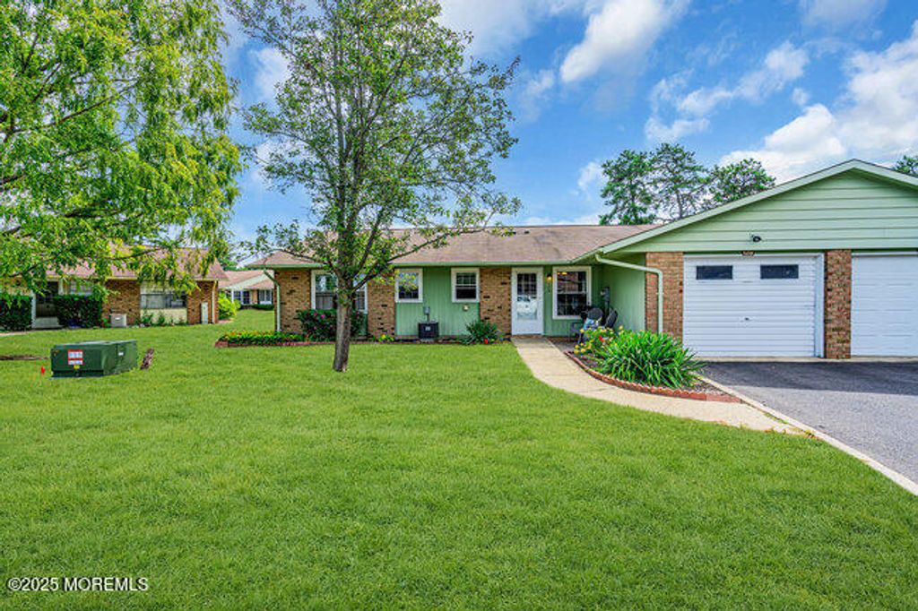 56B Buckingham Drive, Manchester, NJ 08759