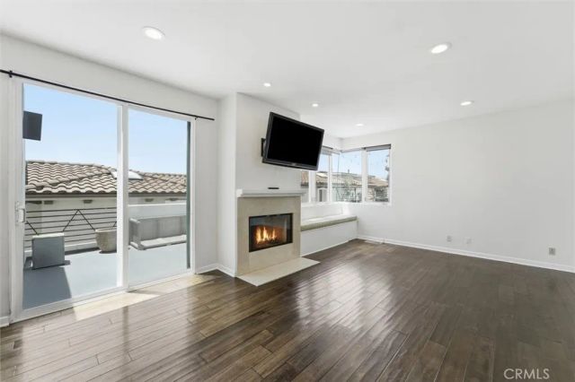 935 1st Street B, Hermosa Beach, CA 90254