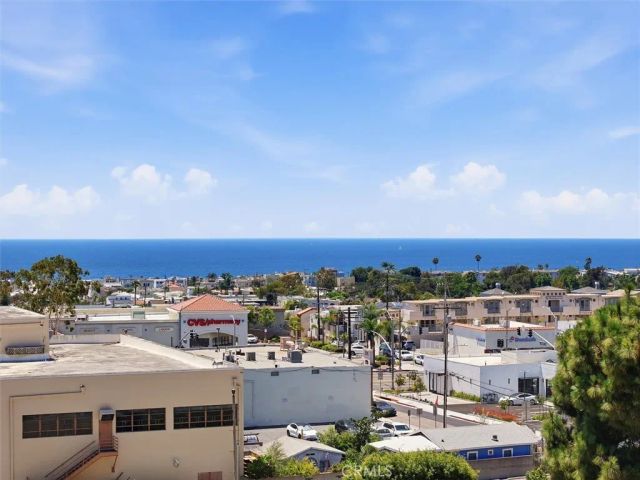 935 1st Street B, Hermosa Beach, CA 90254