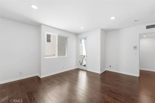 935 1st Street B, Hermosa Beach, CA 90254