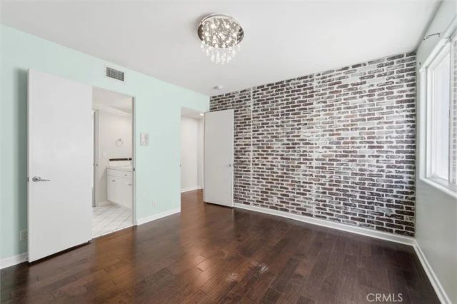 935 1st Street B, Hermosa Beach, CA 90254