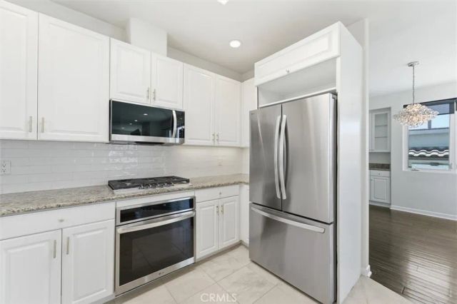 935 1st Street B, Hermosa Beach, CA 90254