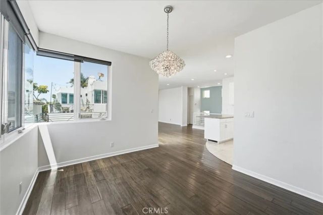 935 1st Street B, Hermosa Beach, CA 90254