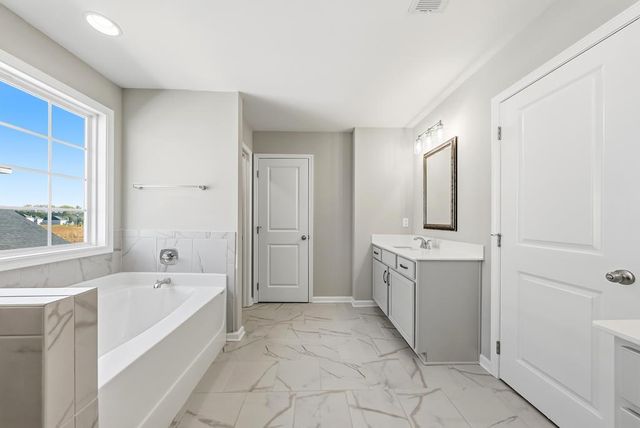 2931 Wyndham Village Drive, Opelika, AL 36804