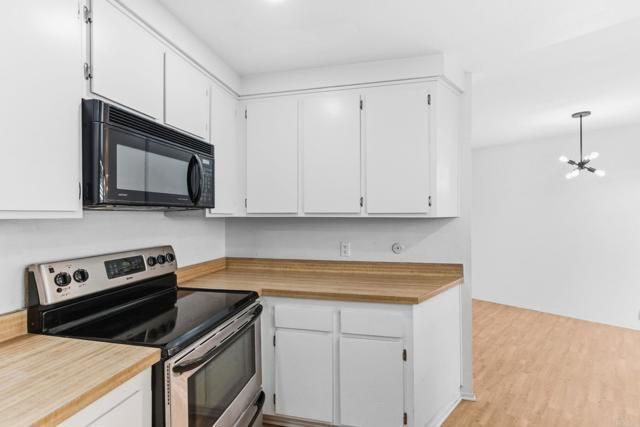 8427 Via Mallorca 115, La Jolla (san Diego), CA 92037