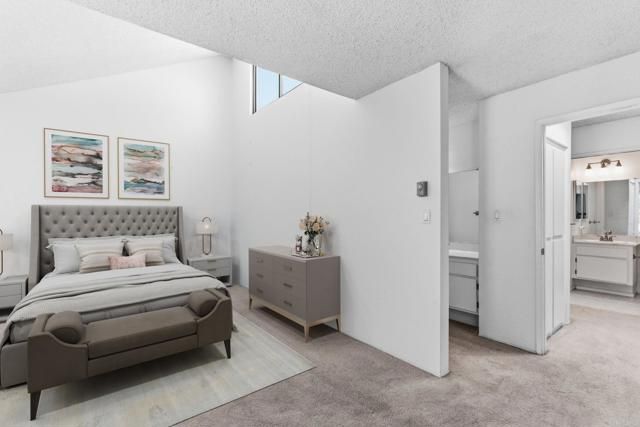 8427 Via Mallorca 115, La Jolla (san Diego), CA 92037