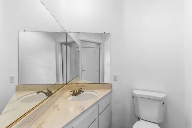 8427 Via Mallorca 115, La Jolla (san Diego), CA 92037