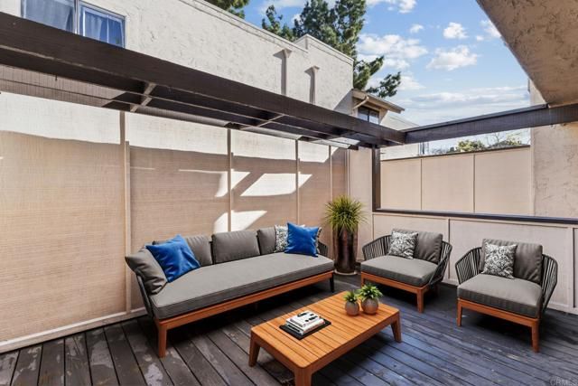 8427 Via Mallorca 115, La Jolla (san Diego), CA 92037