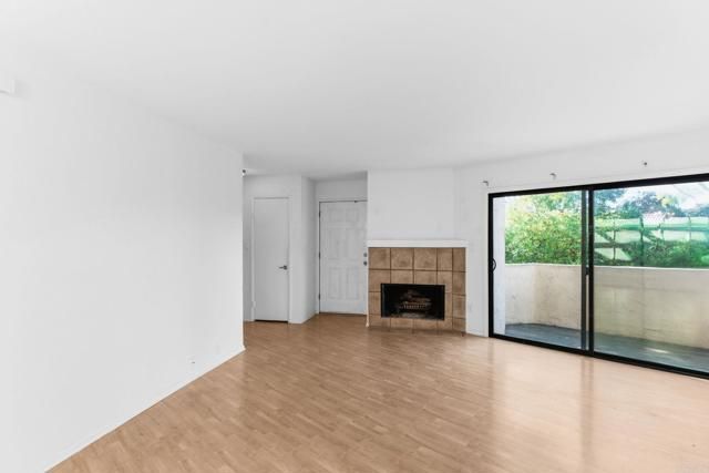 8427 Via Mallorca 115, La Jolla (san Diego), CA 92037