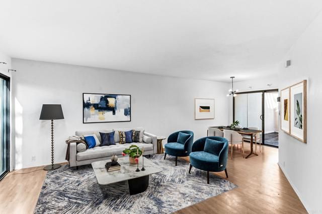 8427 Via Mallorca 115, La Jolla (san Diego), CA 92037