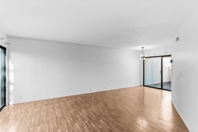 8427 Via Mallorca 115, La Jolla (san Diego), CA 92037