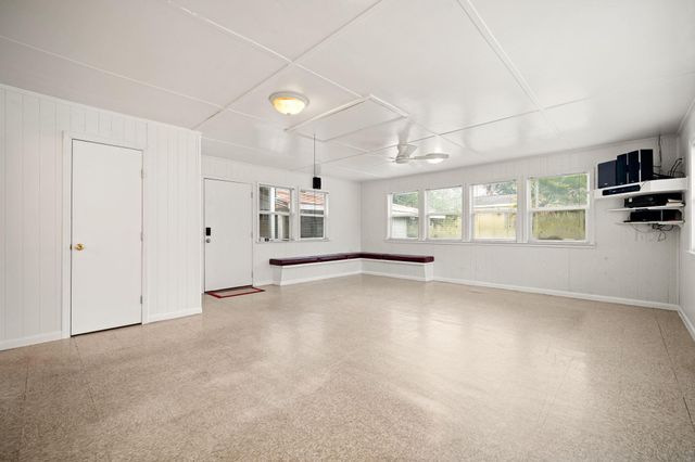 221 11th Street, Dickinson, TX 77539