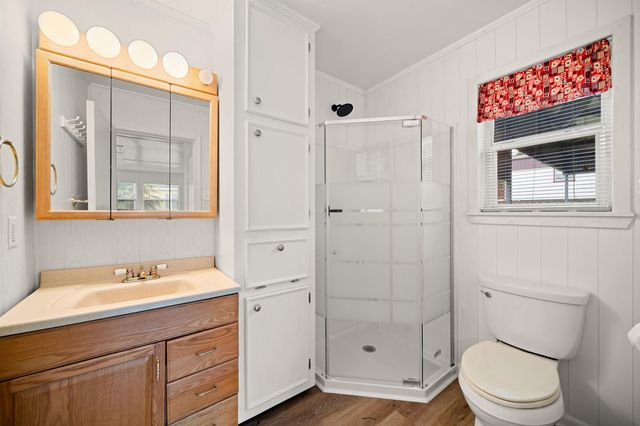 221 11th Street, Dickinson, TX 77539