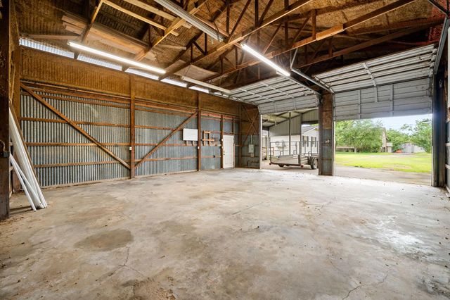 221 11th Street, Dickinson, TX 77539