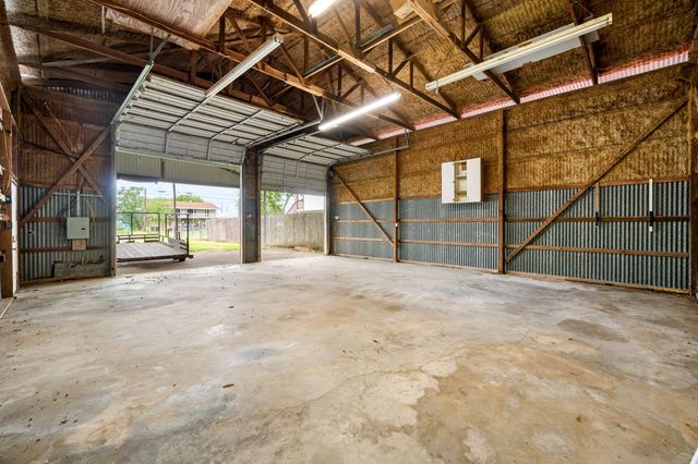 221 11th Street, Dickinson, TX 77539