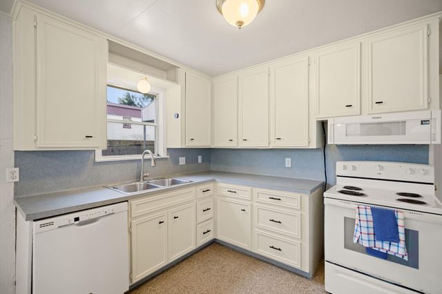 221 11th Street, Dickinson, TX 77539